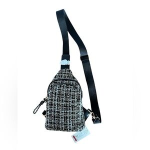 NWT Urban Expressions crossbody